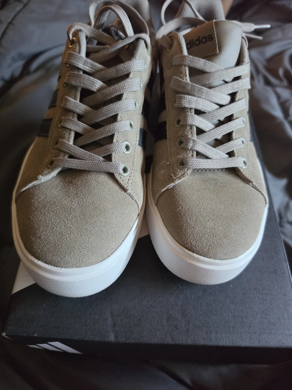 adidas Men’s Gray Suede Low-Top Sneakers with Black Stripes